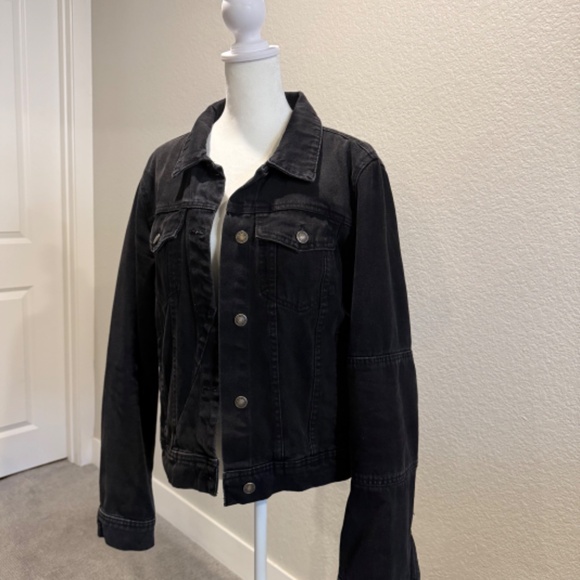 Free People Black Denim Jacket - Picture 2 of 6